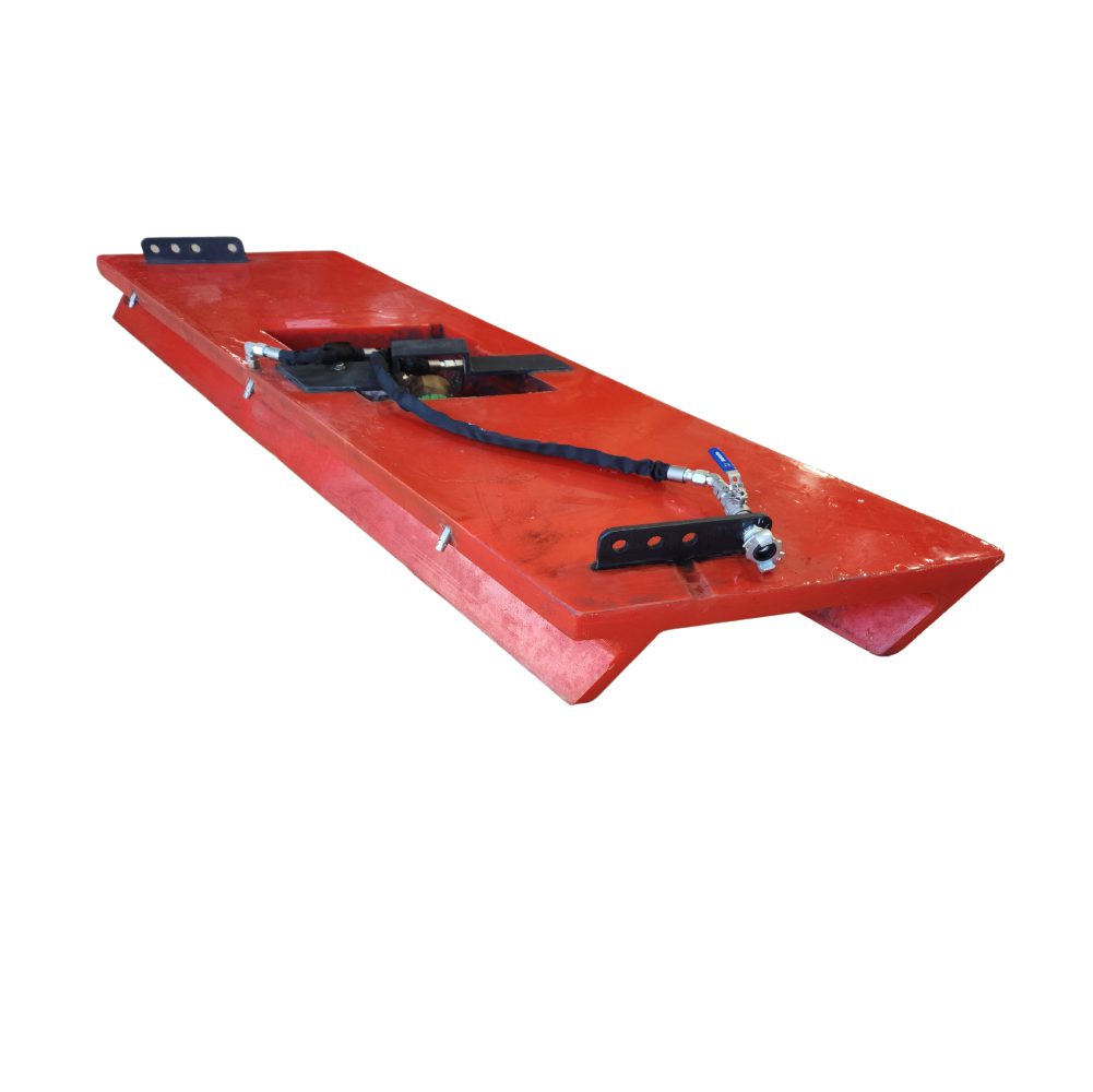 Polyurethane-Belt Scrapper-with-Built-in-Water-Control-right-Gricon-industries